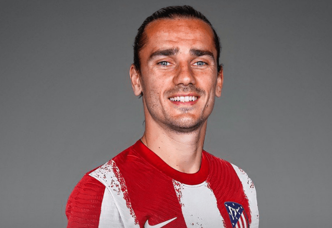 爱游戏网页版包含转会期法甲传出新动向，勒沃库森绝杀压哨，管理层表态：气氛紧张，赛程密集仍需轮换的词条